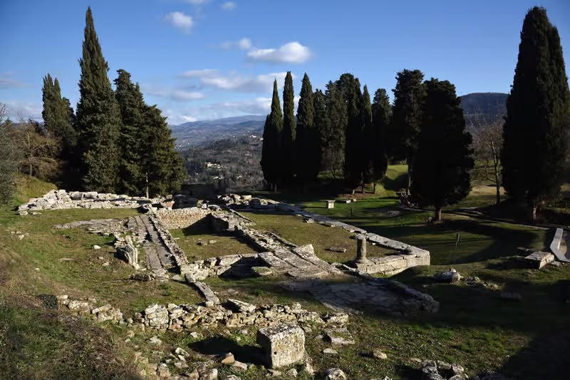 Antica Fiesole Romana e Colline della Campagna Fiorentina: Tour Privato in Golf Cart